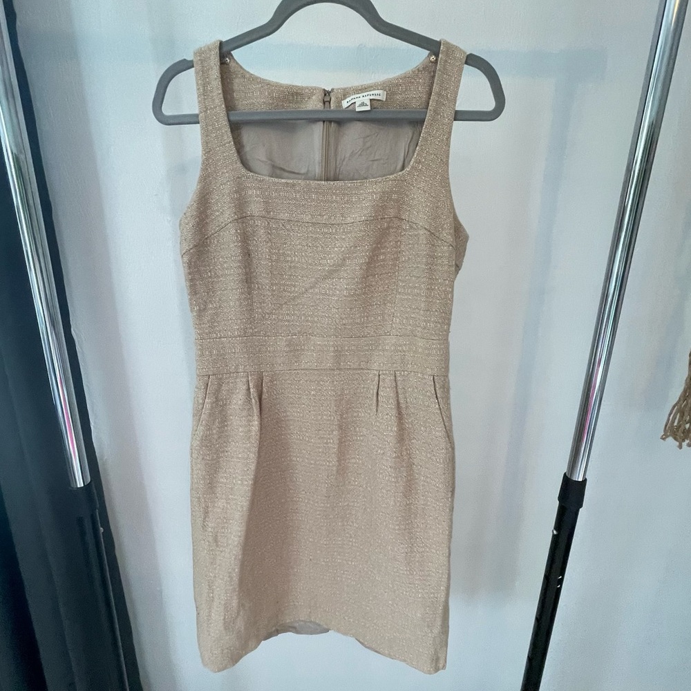 Banana Republic Tan twill cotton sleeveless business casual/cocktail dress